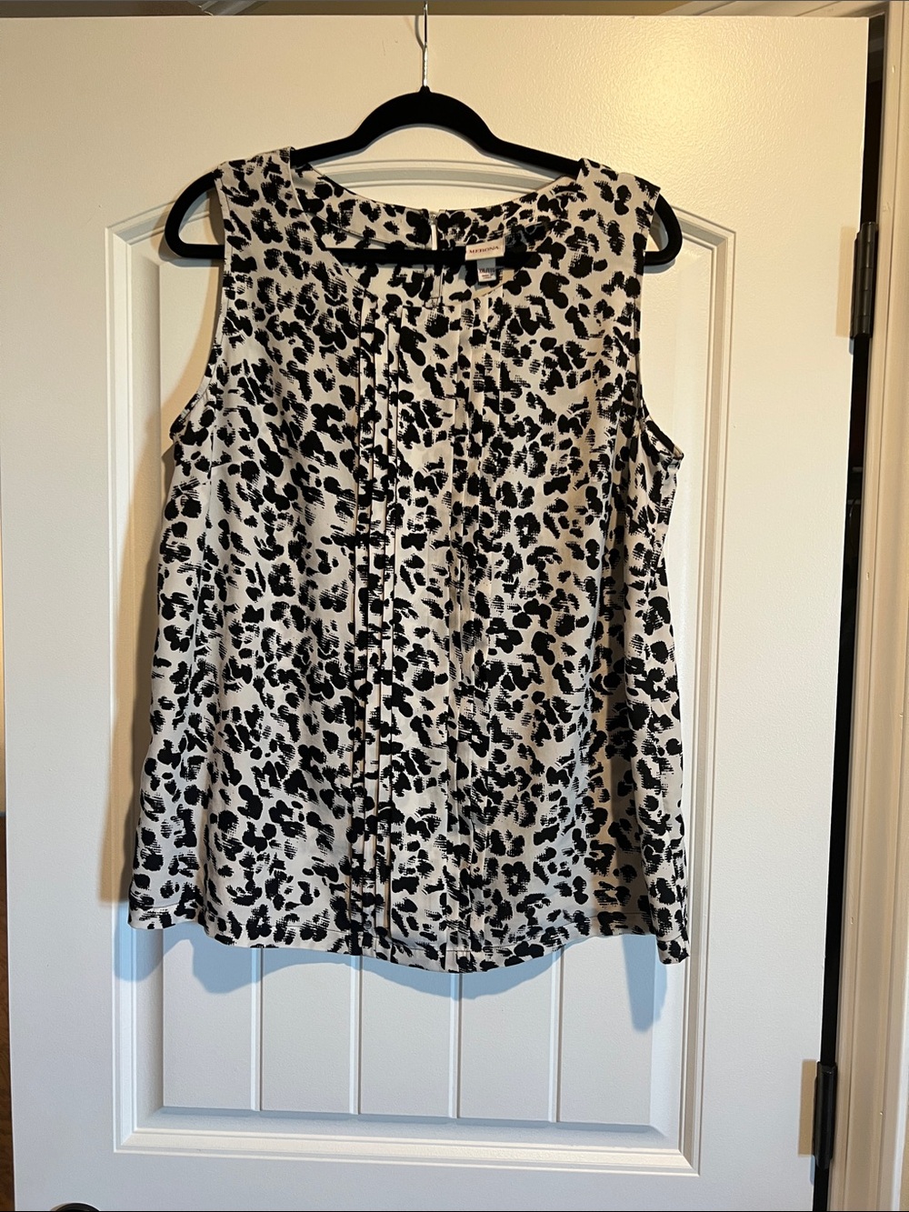 Merona Black & White Printed Sleeveless Camisole